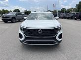 Thumbnail of 2025 Opal White Pearl Volkswagen Atlas Cross Sport