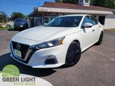 Photo of 2020 Glacier White Nissan Altima