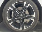 Thumbnail of 2022 Glacial White Pearl Kia K5