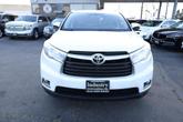 Thumbnail of 2014 Blizzard Pearl Toyota Highlander