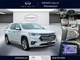 Photo of 2020 Iridescent Pearl Tricoat Chevrolet Traverse