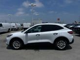 Thumbnail of 2021 Oxford White Ford Escape