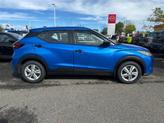 Thumbnail of 2025 Electric Blue Metallic Nissan Kicks Play