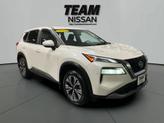 Photo of 2023 White Nissan Rogue