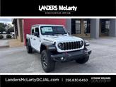 Photo of 2025 Bright White Clearcoat Jeep Gladiator