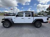 Thumbnail of 2025 Bright White Clearcoat Jeep Gladiator