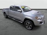 Thumbnail of 2016 Magnetic Gray Metallic Toyota Tacoma