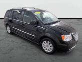 Thumbnail of 2015 Brilliant Black Crystal Pearlcoat Chrysler Town & Country