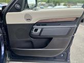 Thumbnail of 2017 Loire Blue Metallic Land Rover Discovery