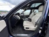 Thumbnail of 2017 Loire Blue Metallic Land Rover Discovery