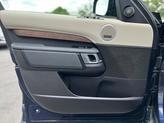 Thumbnail of 2017 Loire Blue Metallic Land Rover Discovery