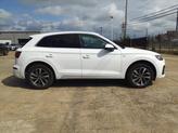 Thumbnail of 2023 Glacier White Metallic Audi Q5