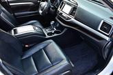 Thumbnail of 2017 WHITE Toyota Highlander