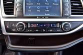 Thumbnail of 2017 WHITE Toyota Highlander