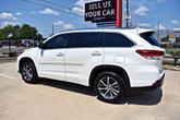 Thumbnail of 2017 WHITE Toyota Highlander