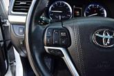 Thumbnail of 2017 WHITE Toyota Highlander