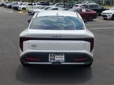 Thumbnail of 2025 Snow White Pearl Kia K4