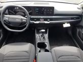 Thumbnail of 2025 Snow White Pearl Kia K4