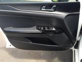Thumbnail of 2025 Snow White Pearl Kia K5