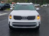 Thumbnail of 2025 Glacial White Pearl Kia Telluride