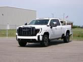 Thumbnail of 2025 White Frost Tricoat GMC Sierra 2500