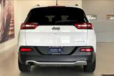 Thumbnail of 2017 Bright White Clearcoat Jeep Cherokee