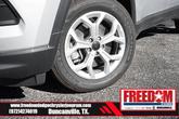Thumbnail of 2025 Silver Zynith Metallic Clearcoat Jeep Compass