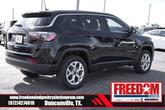 Thumbnail of 2025 Diamond Black Crystal Pearlcoat Jeep Compass