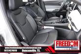 Thumbnail of 2025 Silver Zynith Metallic Clearcoat Jeep Compass