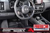 Thumbnail of 2024 Pearl White Tricoat/Super Black Nissan Pathfinder