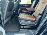 Thumbnail of 2023 Onyx Black GMC Yukon