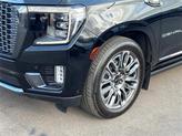 Thumbnail of 2023 Onyx Black GMC Yukon