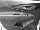 Thumbnail of 2022 Silver Ice Metallic Chevrolet Equinox