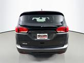 Thumbnail of 2019 Granite Crystal Metallic Clearcoat Chrysler Pacifica