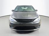 Thumbnail of 2019 Granite Crystal Metallic Clearcoat Chrysler Pacifica