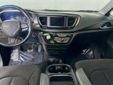 Thumbnail of 2019 Granite Crystal Metallic Clearcoat Chrysler Pacifica
