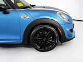 Thumbnail of 2015 Electric Blue Metallic MINI Hardtop