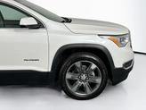 Thumbnail of 2017 White Frost Tricoat GMC Acadia