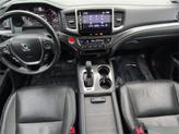 Thumbnail of 2017 White Diamond Pearl Honda Pilot