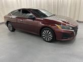 Photo of 2024 Garnet Pearl Metallic Nissan Altima