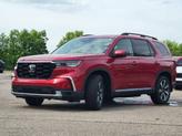 Thumbnail of 2025 Radiant Red Metallic II Honda Pilot