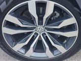 Thumbnail of 2019 Platinum Gray Metallic Volkswagen Atlas