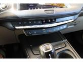 Thumbnail of 2019 Crystal White Tricoat Cadillac XT4