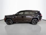 Thumbnail of 2023 Diamond Black Jeep Grand Cherokee L