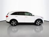 Thumbnail of 2017 Snow White Pearl Kia Sorento