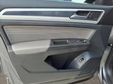 Thumbnail of 2022 Platinum Gray Metallic Volkswagen Atlas
