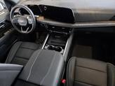 Thumbnail of 2025 Iridescent Pearl Tricoat Chevrolet Suburban