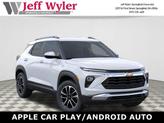 Photo of 2026 Summit White Chevrolet Trailblazer