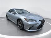 Photo of 2022 Silver Lexus ES 350