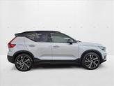Thumbnail of 2022 Glacier Silver Metallic Volvo XC40